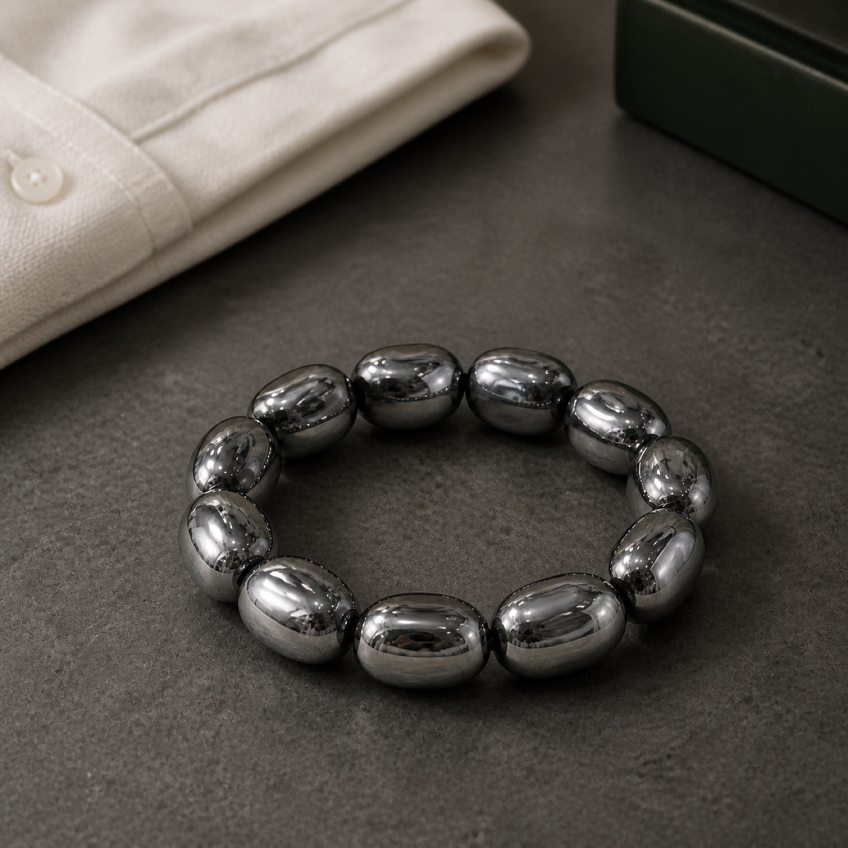 QI KIND Metallic Oval Bead Bracelet lifestyle image