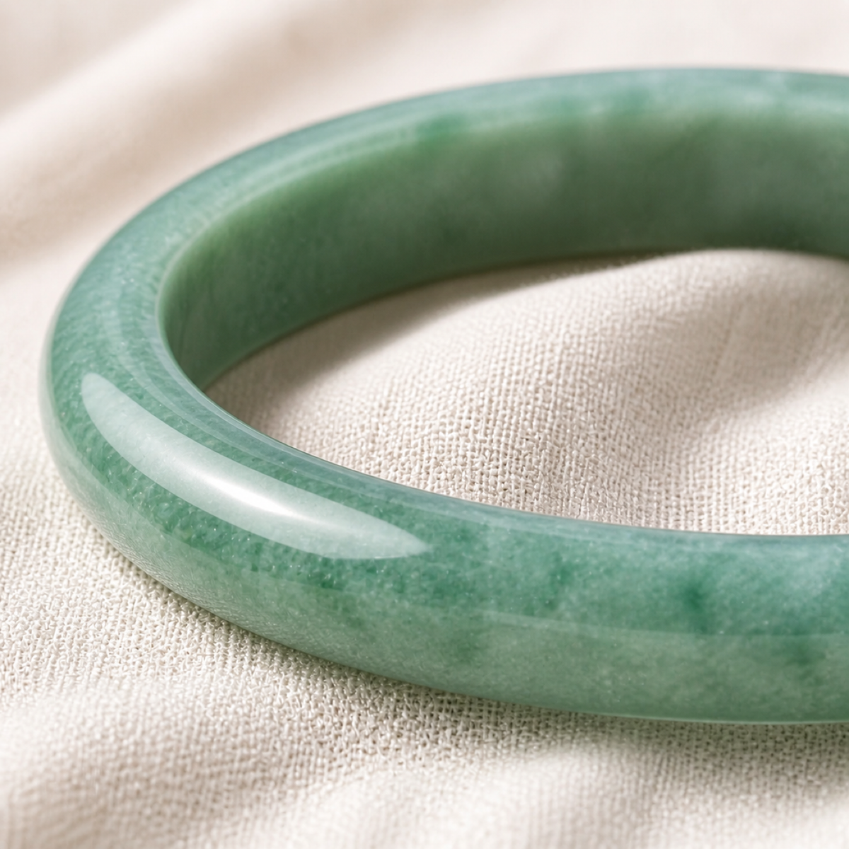QI KIND Pale Green Bangle detail image